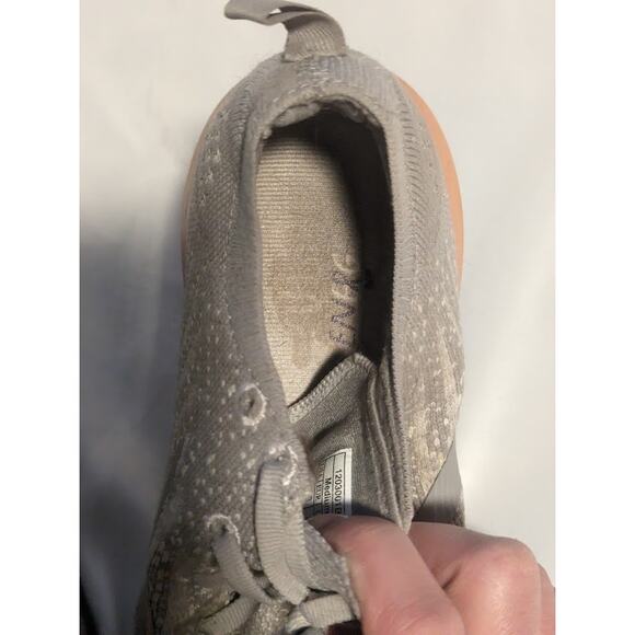 Brooks Levitate 3 Womens Size 8 Gray Athletic Running Shoes Sneakers - Picture 11 of 11